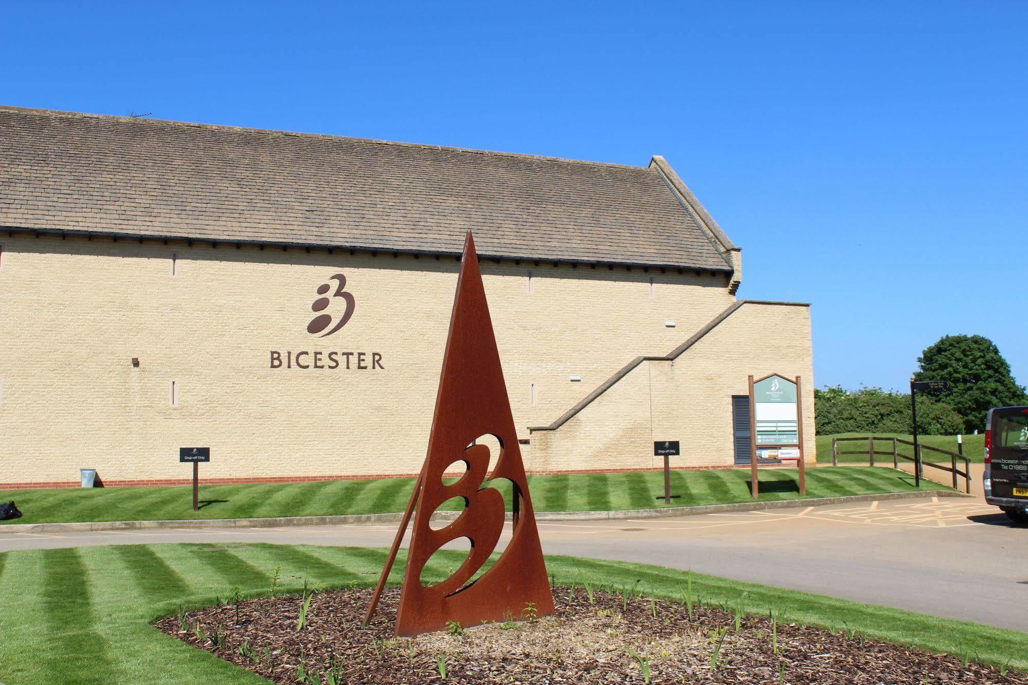 Bicester Hotel, Golf & Spa Экстерьер фото